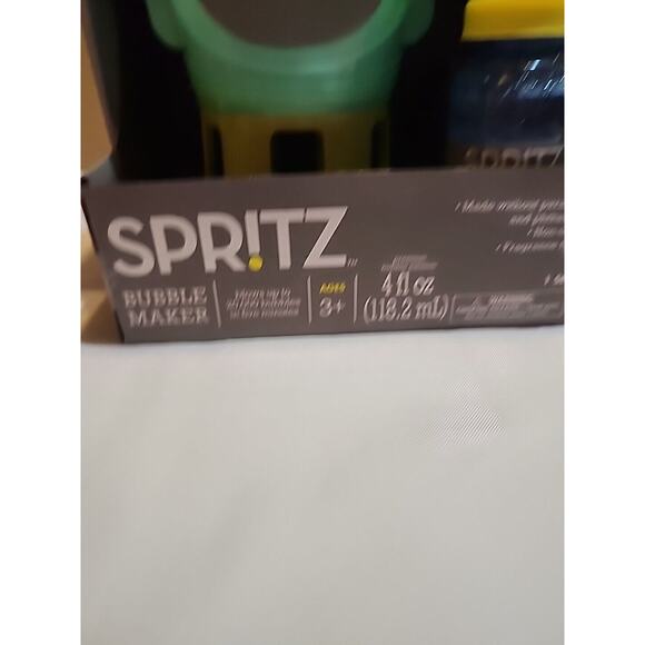 Spritz Bubble Maker Set 20,000 Bubbles in Five Minutes 4 oz Bubbles - Picture 2 of 8
